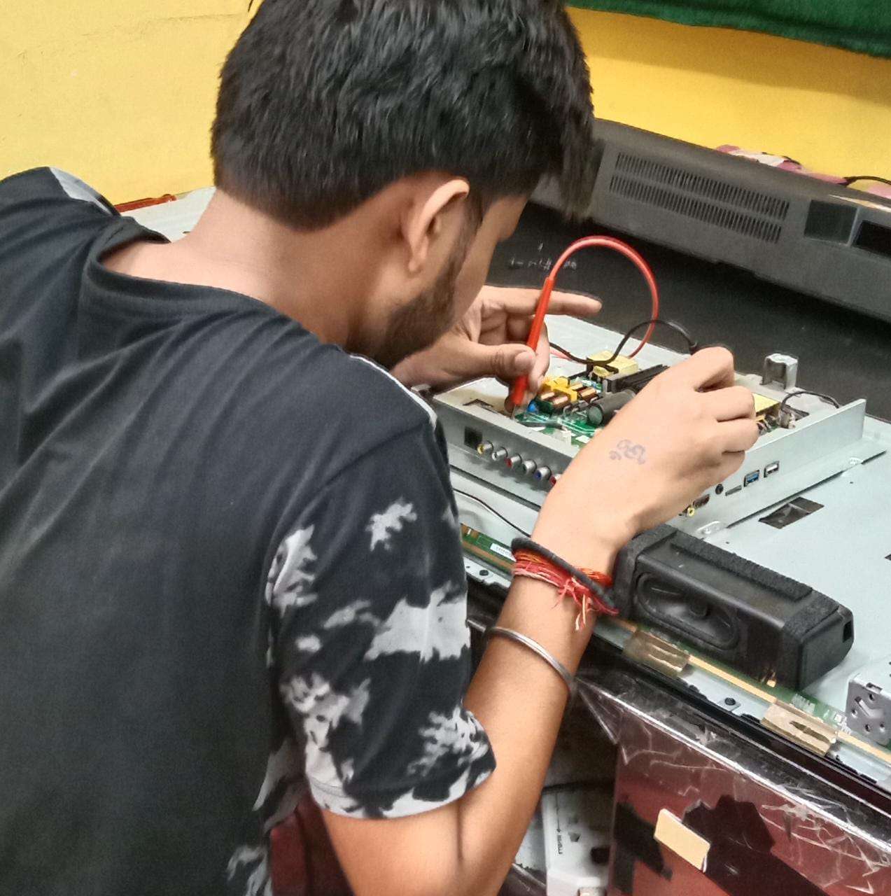 LCD-LED-TV-Repair-Sector-106-Noida